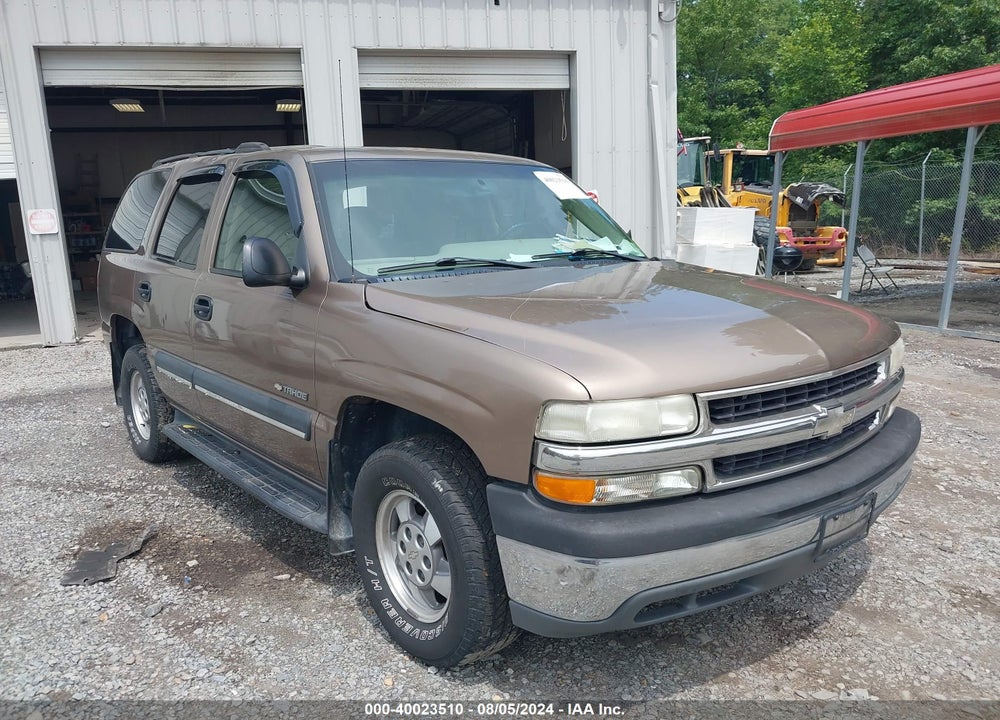 2003 CHEVROLET TAHOE LS VIN: 1GNEC13V33R209184