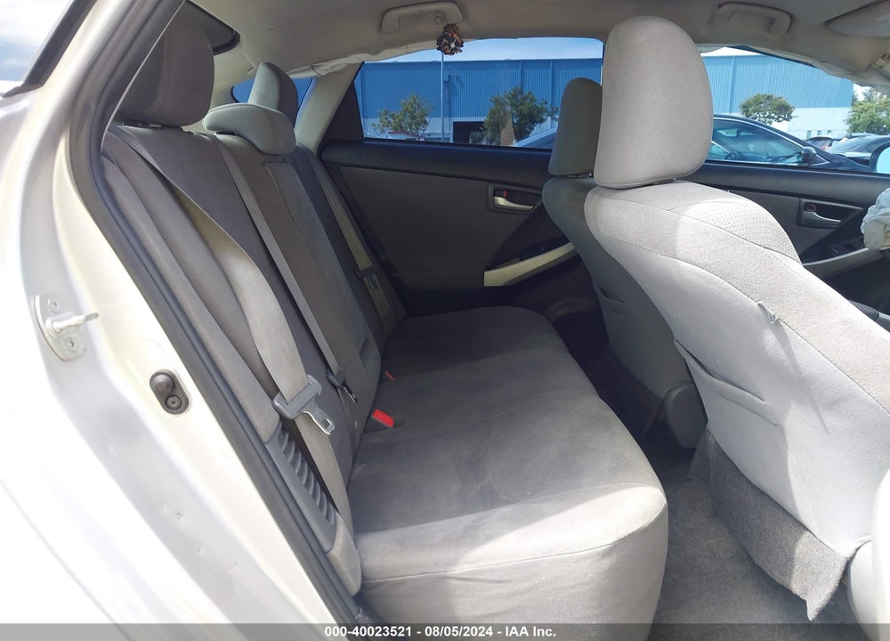 2014 TOYOTA PRIUS VIN: JTDKN3DU2E1747108