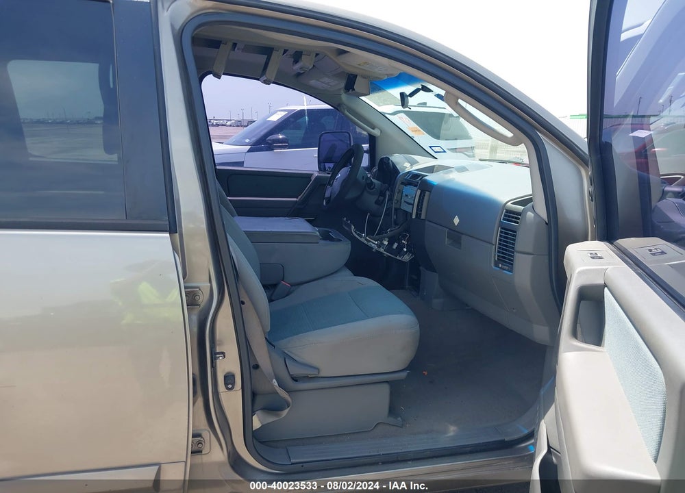 2007 NISSAN TITAN SE VIN: 1N6BA07A37N245227