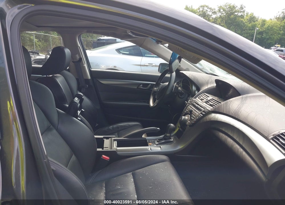 2010 ACURA TL 3.7 VIN: 19UUA9F51AA002925