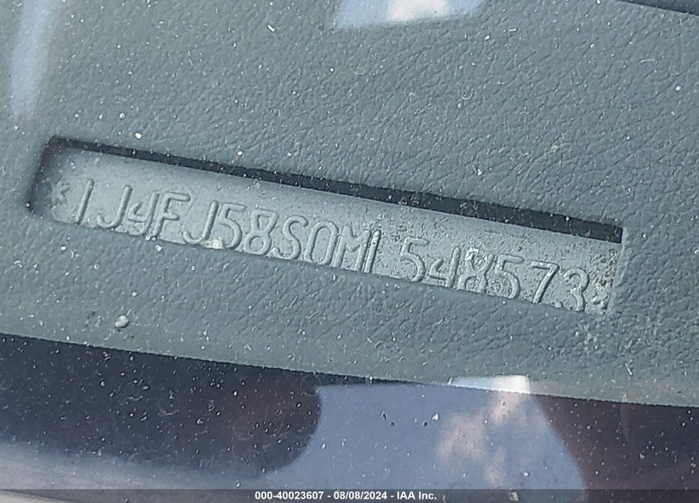 1991 JEEP CHEROKEE LAREDO VIN: 1J4FJ58S0ML548573