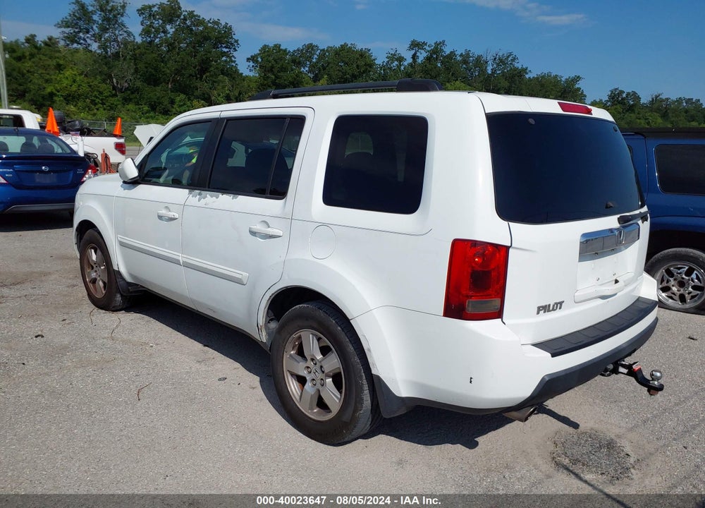 2011 HONDA PILOT EX-L VIN: 5FNYF3H5XBB016861