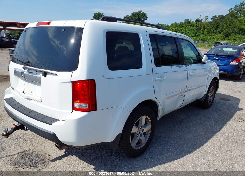 2011 HONDA PILOT EX-L VIN: 5FNYF3H5XBB016861