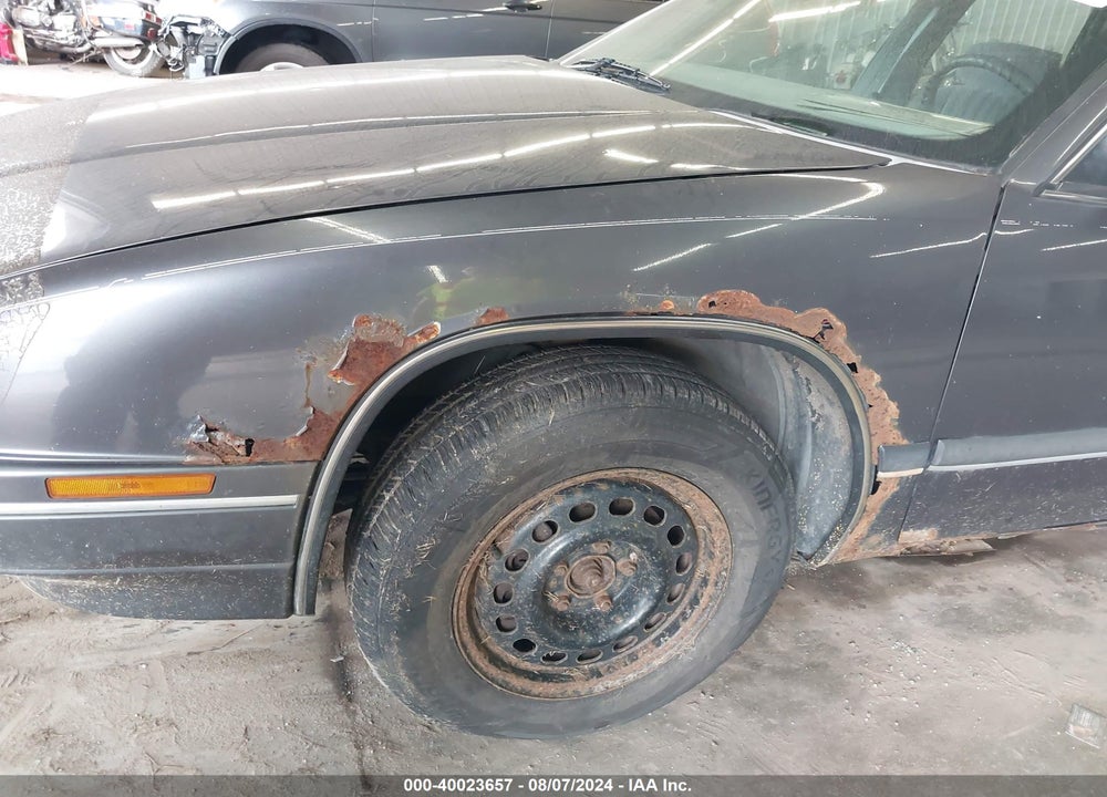 1994 BUICK REGAL CUSTOM VIN: 2G4WB55L4R1439431