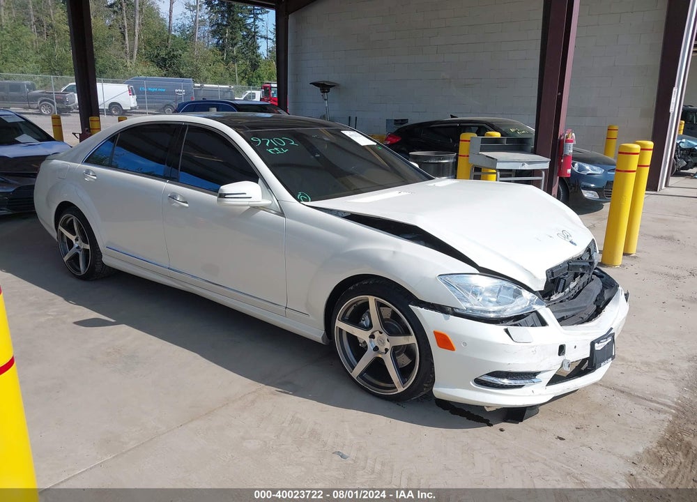 2013 MERCEDES-BENZ S 550 4MATIC VIN: WDDNG9EB0DA524576