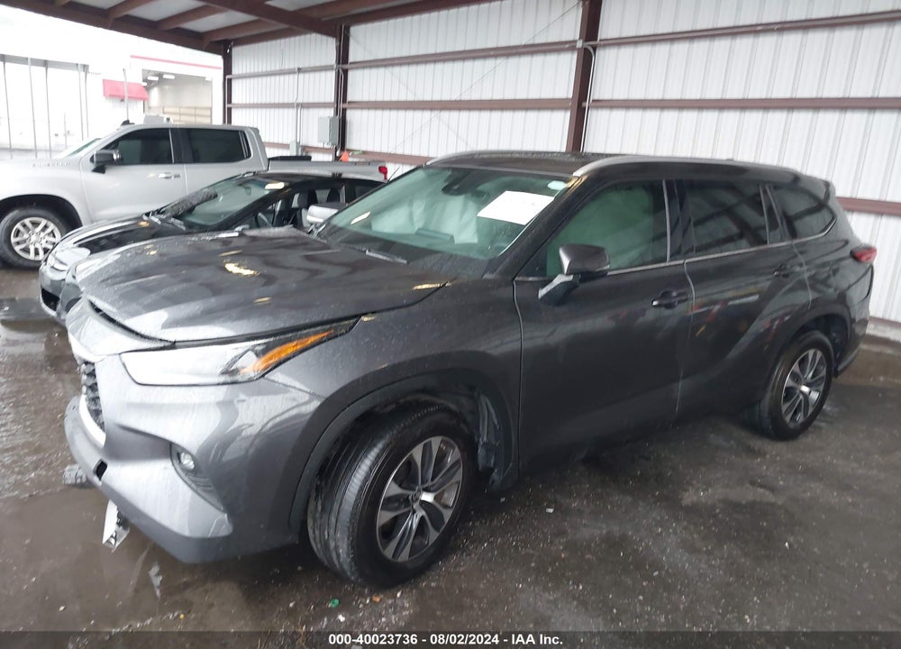 2022 TOYOTA HIGHLANDER XLE VIN: 5TDGZRAH8NS547972