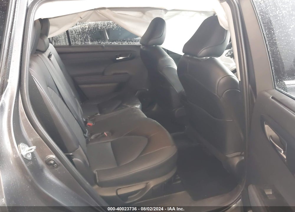 2022 TOYOTA HIGHLANDER XLE VIN: 5TDGZRAH8NS547972