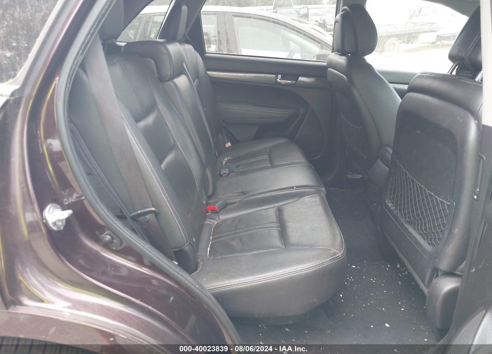 2011 KIA SORENTO SX V6 VIN: 5XYKW4A23BG107863