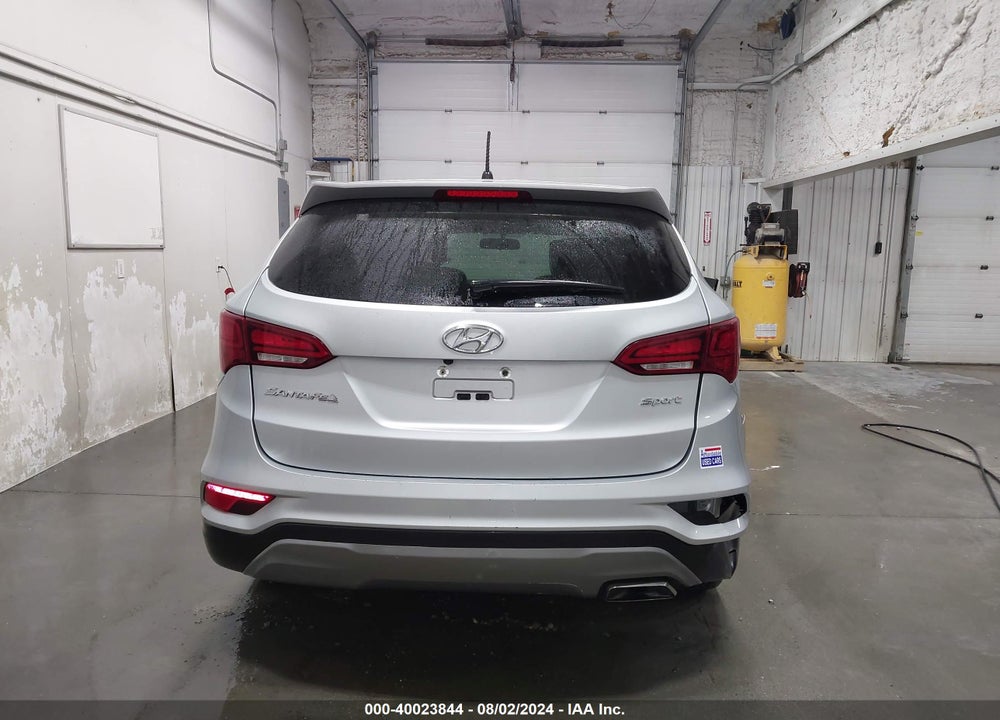2018 HYUNDAI SANTA FE SPORT 2.4L VIN: 5XYZT3LB2JG569568