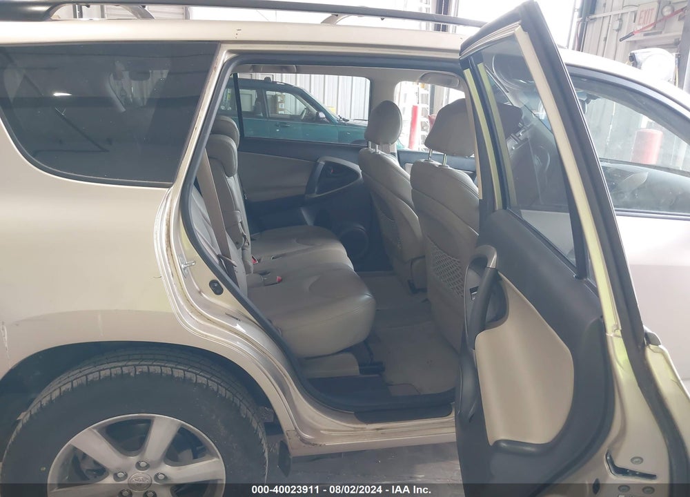 2008 TOYOTA RAV4 LIMITED VIN: JTMZD31V586054135
