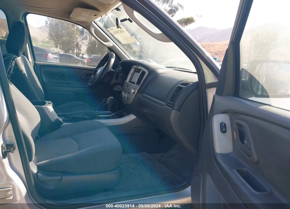 2006 MAZDA TRIBUTE I VIN: 4F2YZ02Z26KM27567