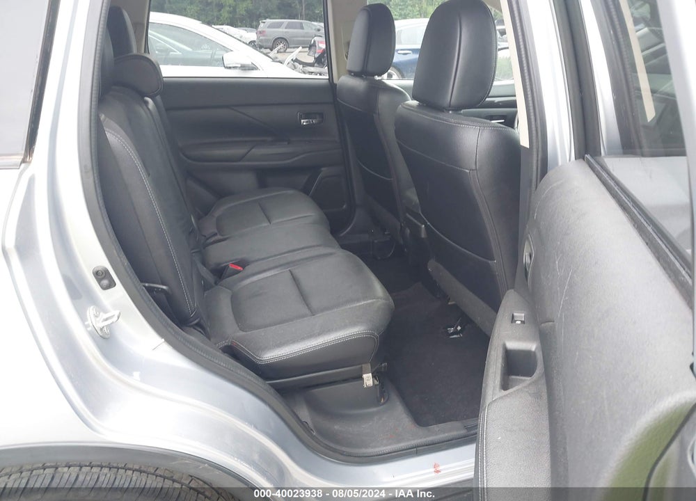 2016 MITSUBISHI OUTLANDER SE/SEL VIN: JA4AD3A3XGZ036815