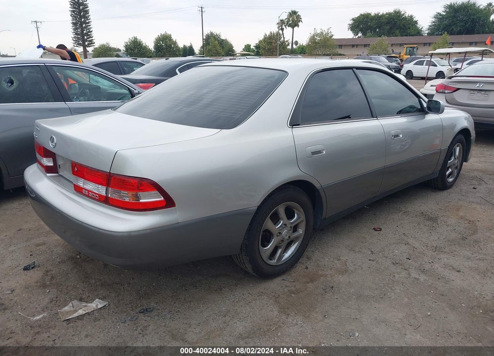 2000 LEXUS ES 300 VIN: JT8BF28G6Y5084178