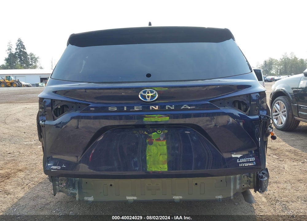 2022 TOYOTA SIENNA LIMITED VIN: 5TDZSKFC4NS064156