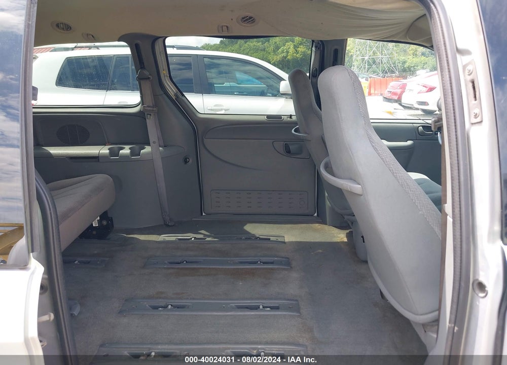 2005 DODGE GRAND CARAVAN SE VIN: 1D4GP24R25B142881