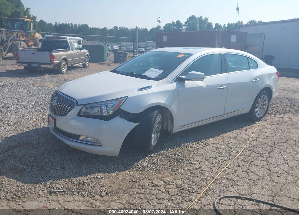 2015 LACROSSE BUICK  LEATHER VIN: 1G4GB5G38FF291161