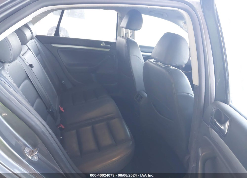 2008 VOLKSWAGEN JETTA SE/SEL VIN: 3VWRM71K38M075642