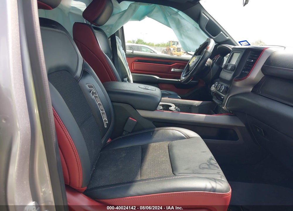 2019 RAM 1500 REBEL QUAD CAB 4X4 6'4 BOX VIN: 1C6RRFEG0KN820310