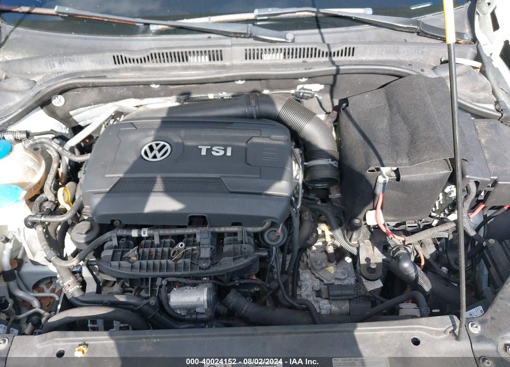 2015 VOLKSWAGEN JETTA 1.8T SPORT VIN: 3VWD17AJ8FM420204