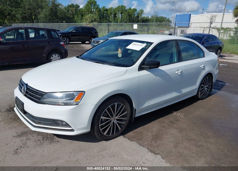 2015 VOLKSWAGEN JETTA 1.8T SPORT VIN: 3VWD17AJ8FM420204