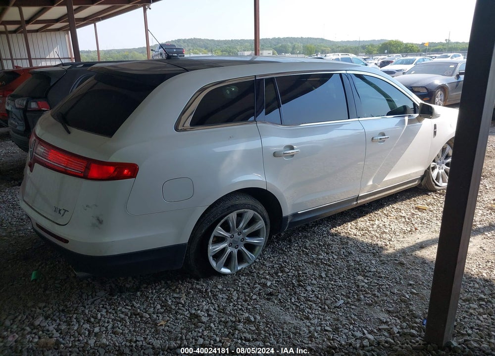 2014 LINCOLN MKT VIN: 2LMHJ5FK6EBL55282