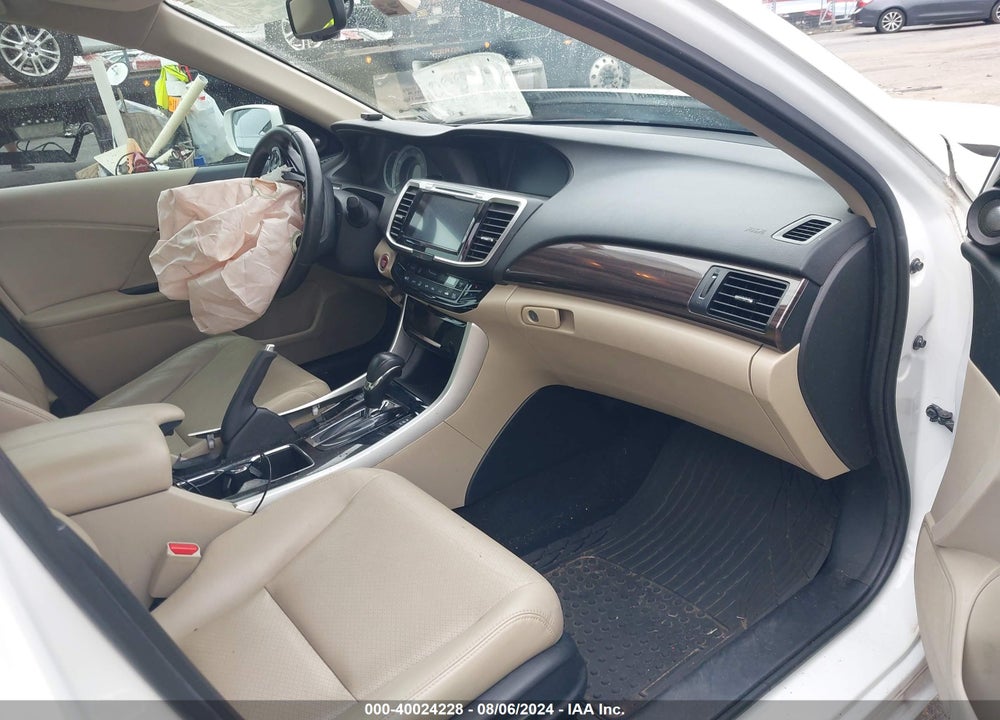 2016 HONDA ACCORD EX-L VIN: 1HGCR2F88GA192575