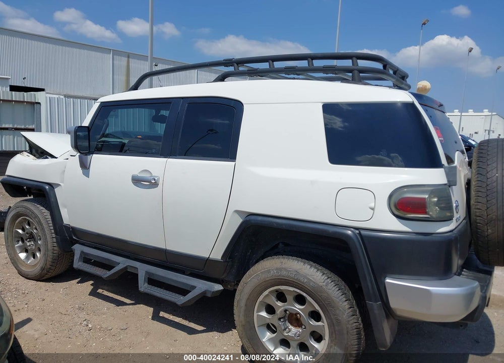 2013 TOYOTA FJ CRUISER VIN: JTEBU4BF2DK169190