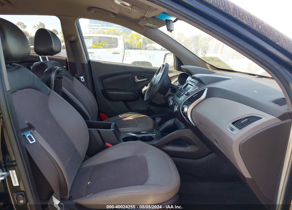 2012 HYUNDAI TUCSON GLS VIN: KM8JU3AC7CU517761