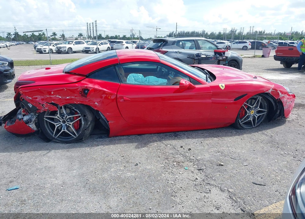 2015 FERRARI CALIFORNIA T VIN: ZFF77XJAXF0206222