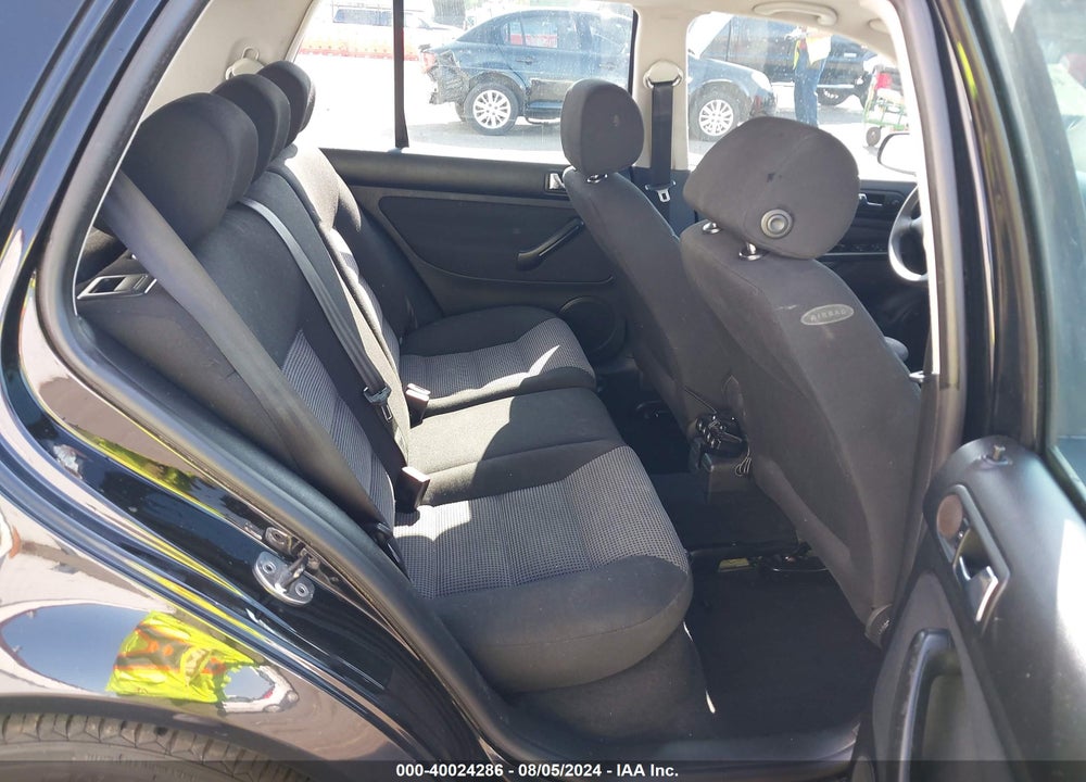2006 VOLKSWAGEN GOLF GLS 2.0L VIN: 9BWGL61J764001976