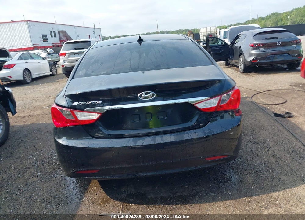 2013 HYUNDAI SONATA GLS VIN: 5NPEB4AC6DH650217
