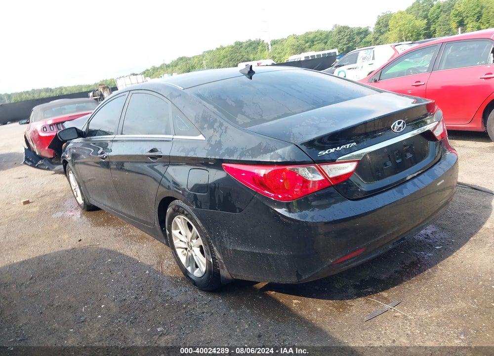 2013 HYUNDAI SONATA GLS VIN: 5NPEB4AC6DH650217