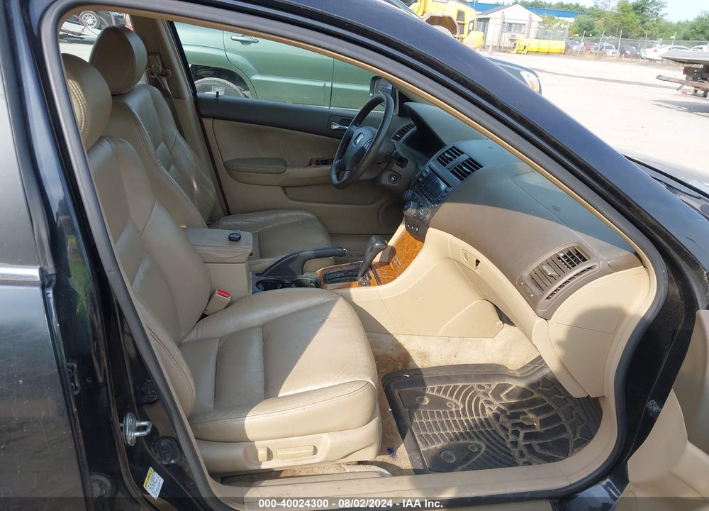 2003 HONDA ACCORD 3.0 EX VIN: 1HGCM66563A086549