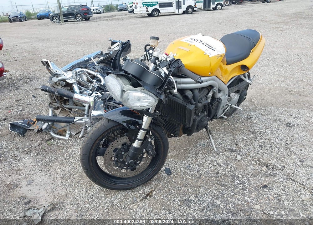 1999 TRIUMPH MOTORCYCLE DAYTONA 955I VIN: SMT502FK2XJ085729