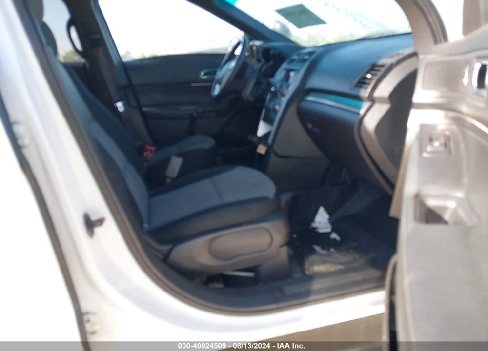 2014 FORD UTILITY POLICE INTERCEPTOR VIN: 1FM5K8AR6EGA60340