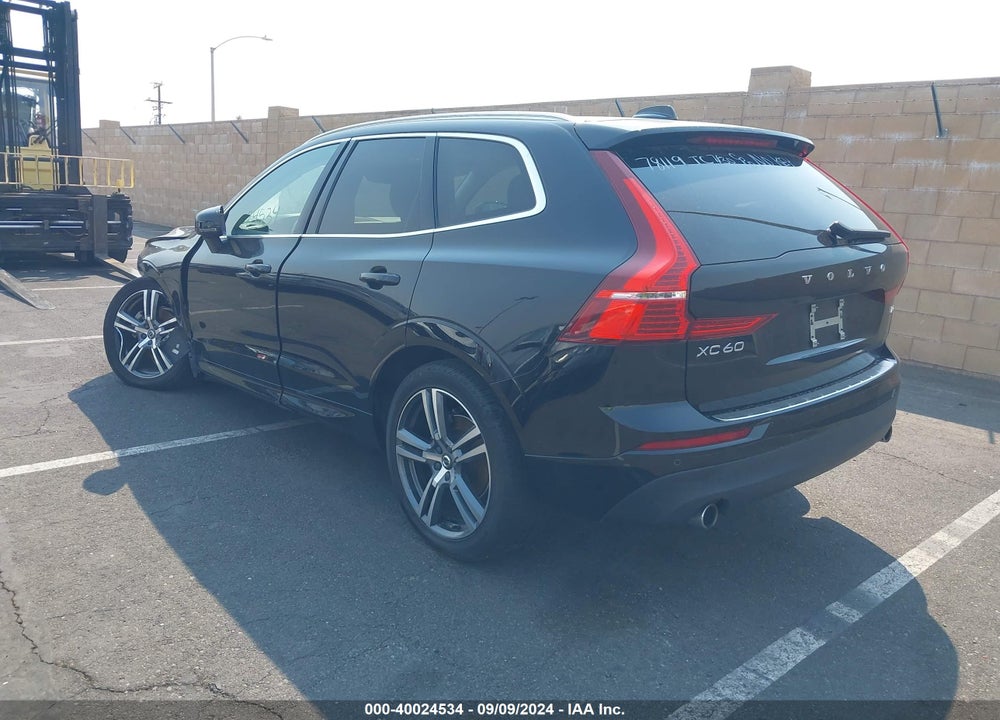 2021 VOLVO XC60 VIN: YV4102DK0M1676652