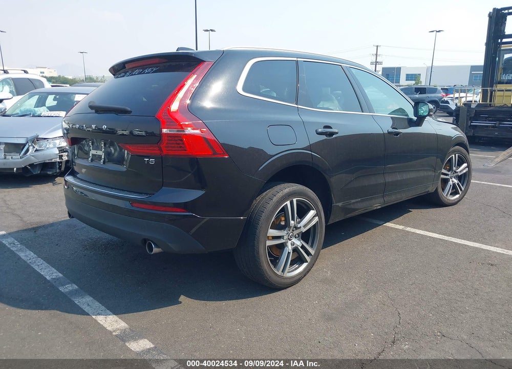 2021 VOLVO XC60 VIN: YV4102DK0M1676652