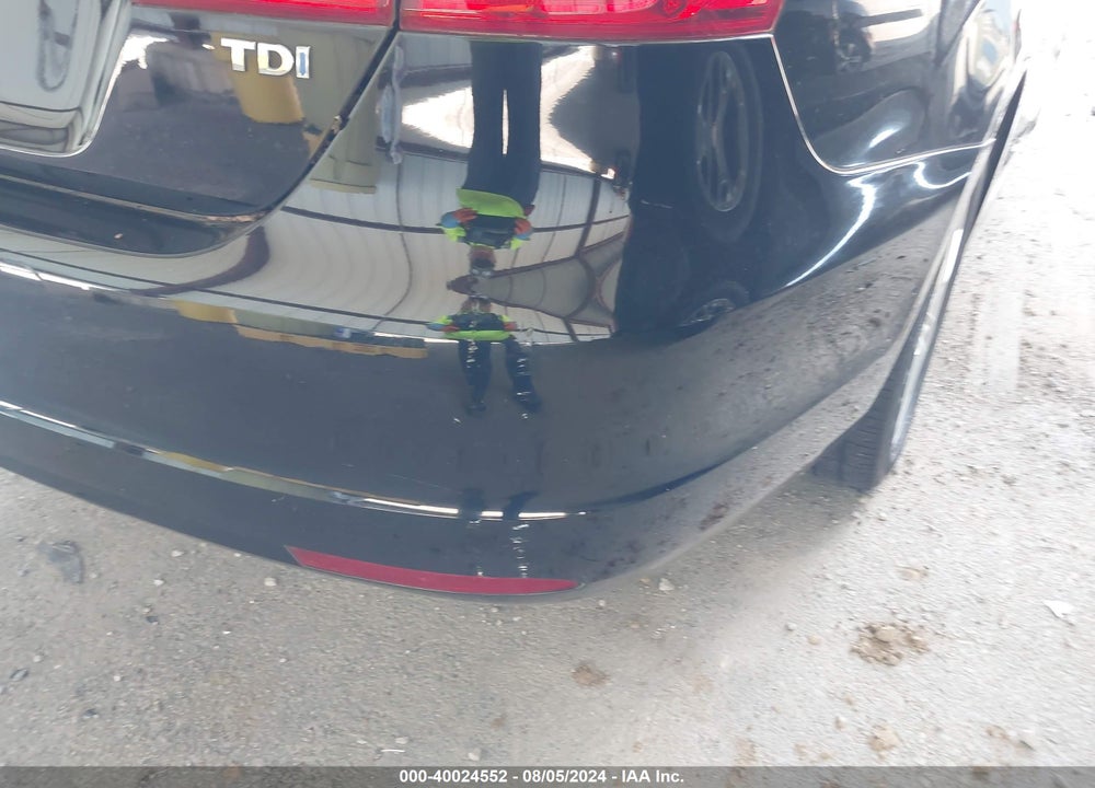 2012 VOLKSWAGEN JETTA 2.0L TDI VIN: 3VWLL7AJ6CM088524