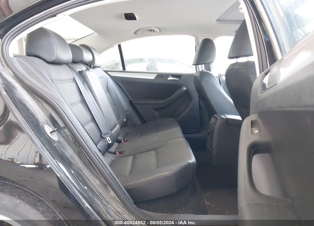 2012 VOLKSWAGEN JETTA 2.0L TDI VIN: 3VWLL7AJ6CM088524
