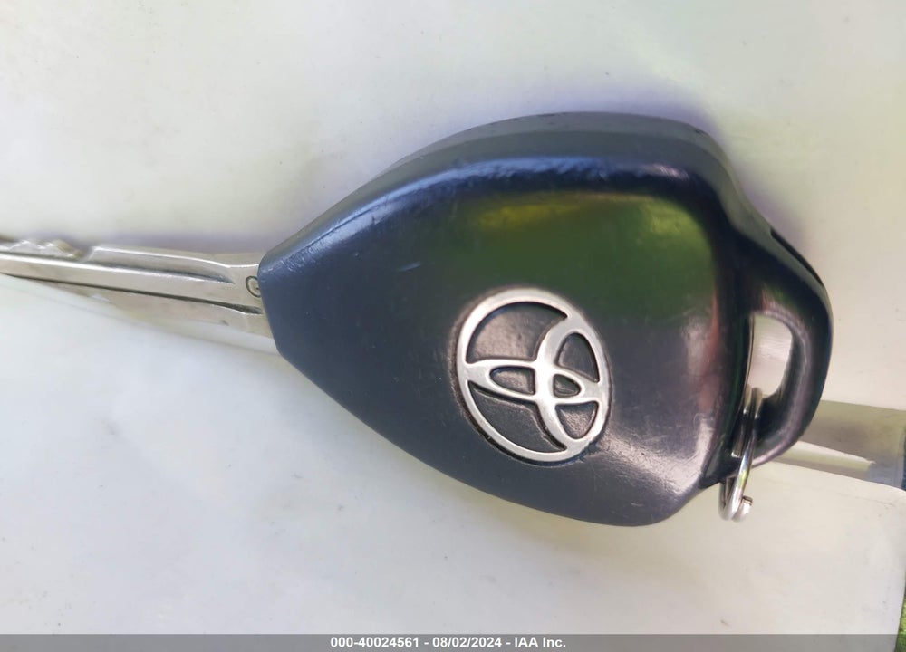 2010 TOYOTA MATRIX VIN: 2T1KU4EE1AC476404