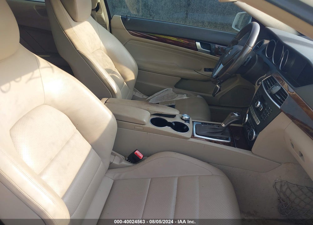 2013 MERCEDES-BENZ C 250 VIN: WDDGJ4HB5DF955507