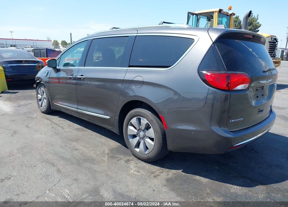 2018 CHRYSLER PACIFICA HYBRID LIMITED VIN: 2C4RC1N78JR213716