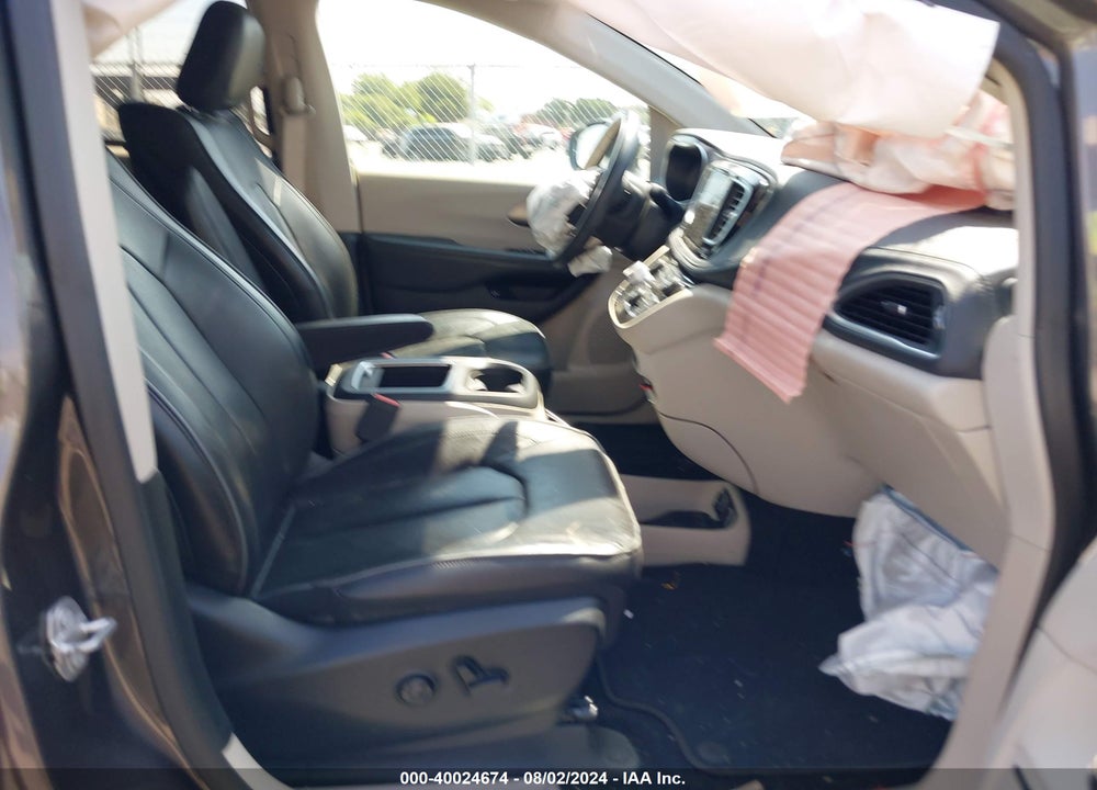 2018 CHRYSLER PACIFICA HYBRID LIMITED VIN: 2C4RC1N78JR213716