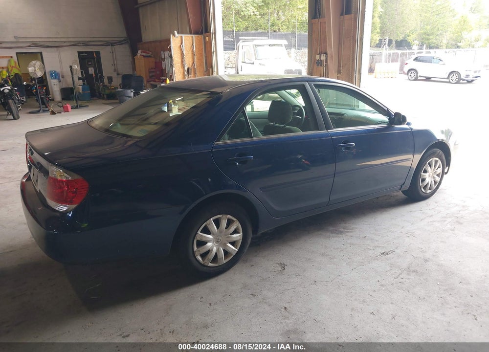 2005 TOYOTA CAMRY VIN: 4T1BE30K25U039889