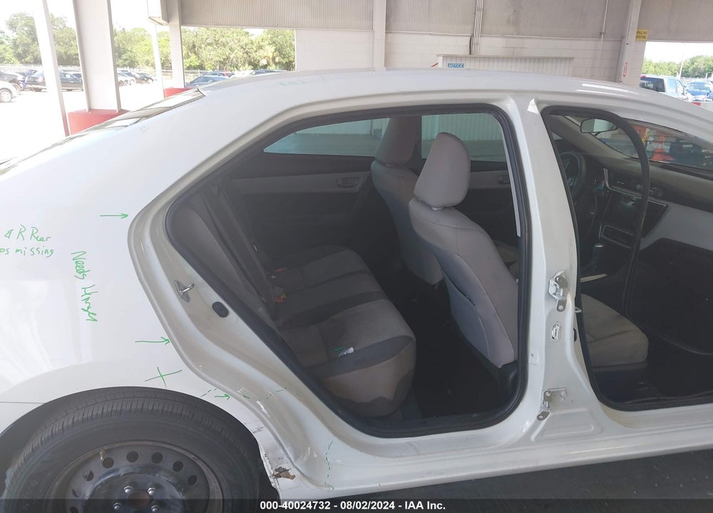 2018 TOYOTA COROLLA LE VIN: 5YFBURHE0JP837565