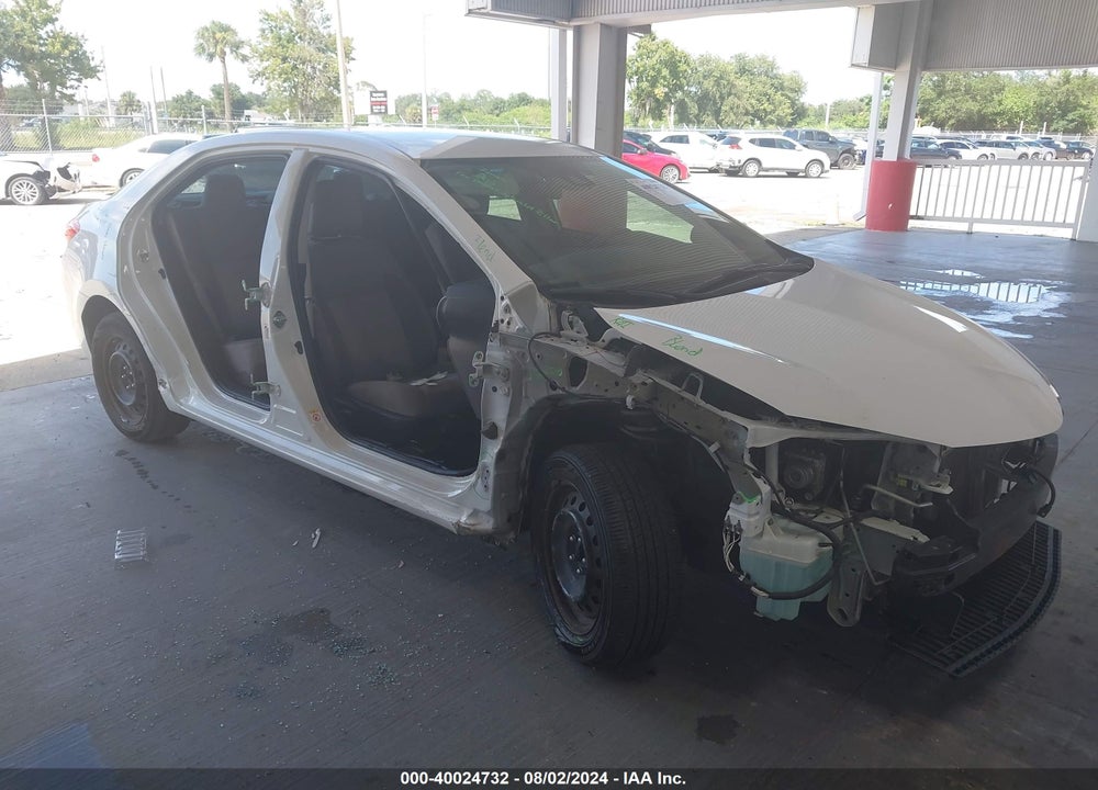 2018 TOYOTA COROLLA LE VIN: 5YFBURHE0JP837565