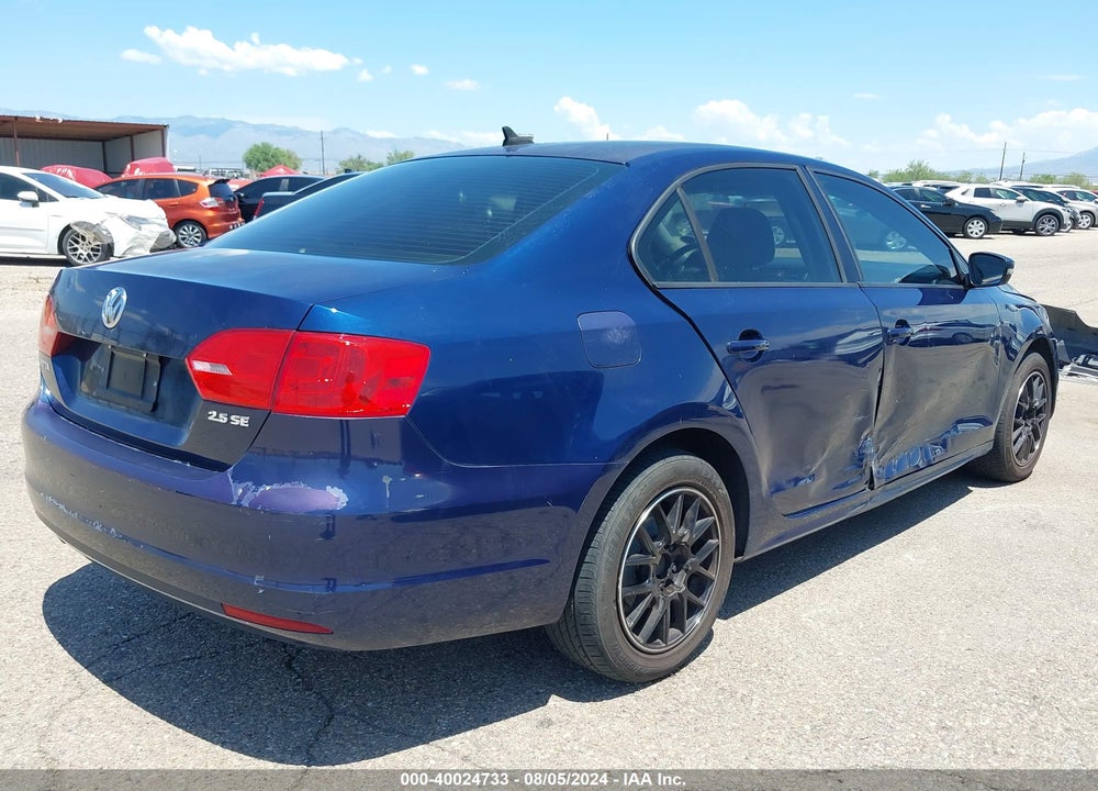 2011 VOLKSWAGEN JETTA 2.5L SE VIN: 3VWDZ7AJXBM087037