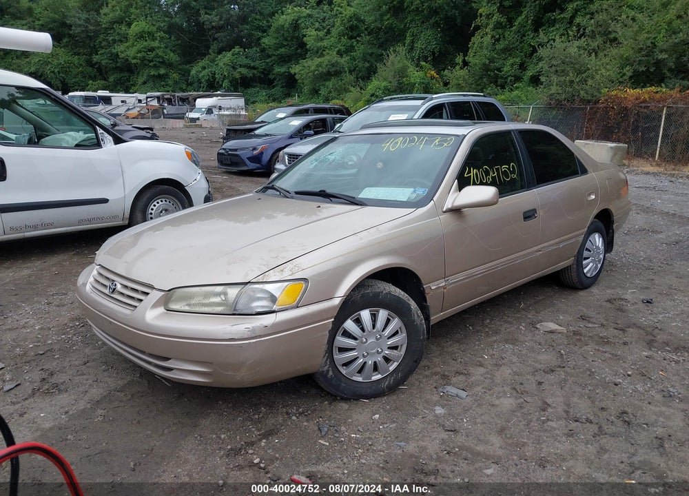 1998 TOYOTA CAMRY LE VIN: 4T1BG22K3WU850488