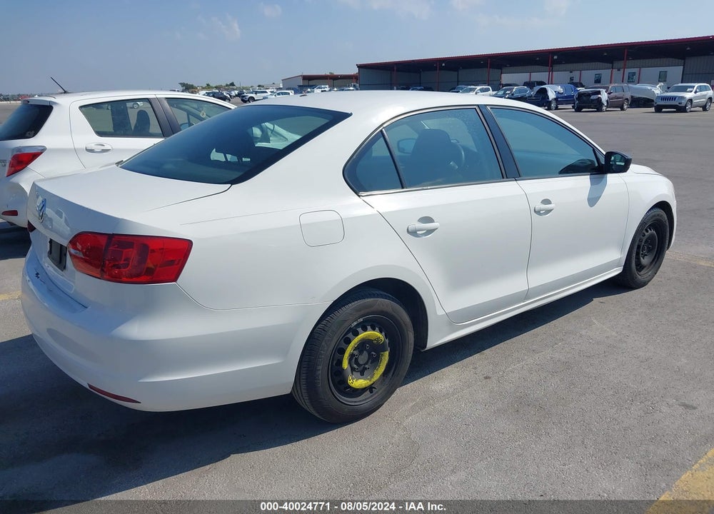 2014 VOLKSWAGEN JETTA 2.0L S VIN: 3VW2K7AJXEM227376