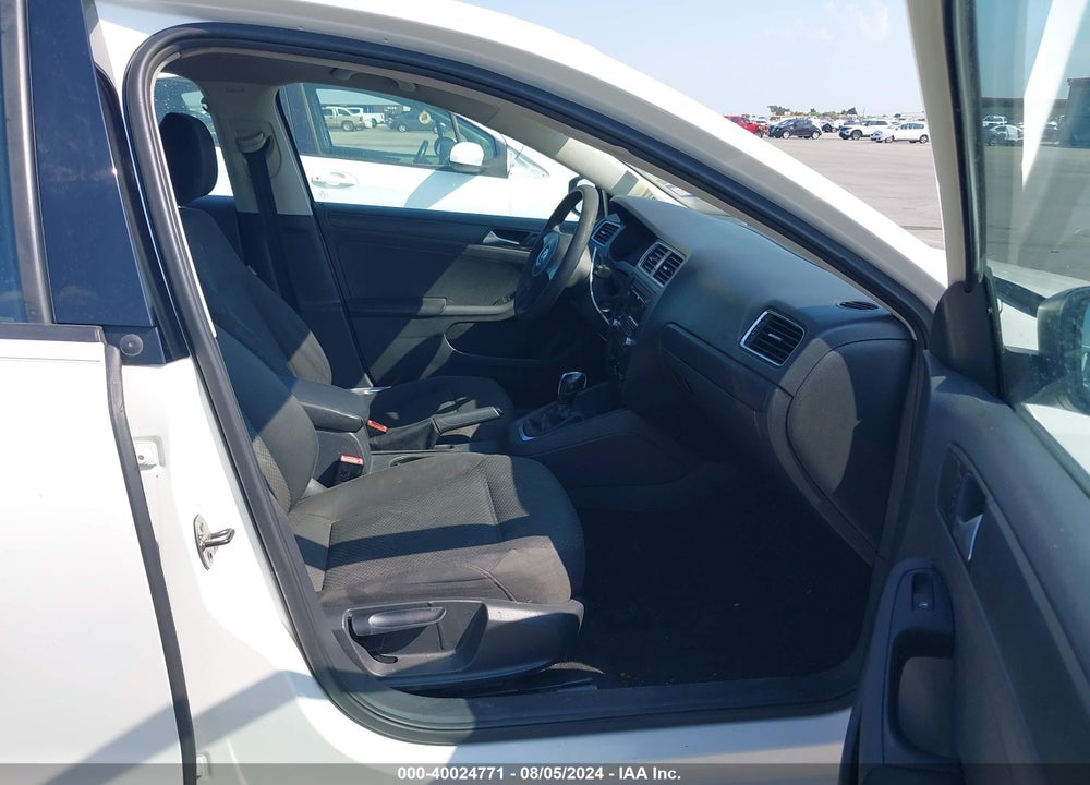 2014 VOLKSWAGEN JETTA 2.0L S VIN: 3VW2K7AJXEM227376